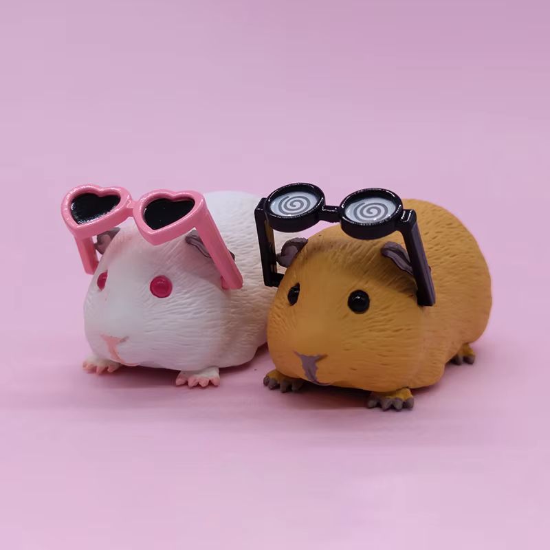 サングラスをかけたモルモットブラインドボックスかわいいミニア - Anime Action Figure Blind Box のレビューと価格